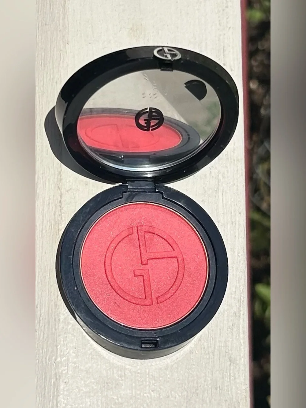 NWOB Giorgio Armani Luminous Silk Glow Blush.  Color: Mania/40